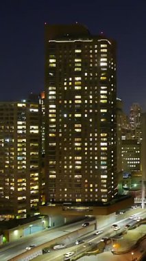Modern Şehir Yüksek Binaları 'nın Dikey Videosu