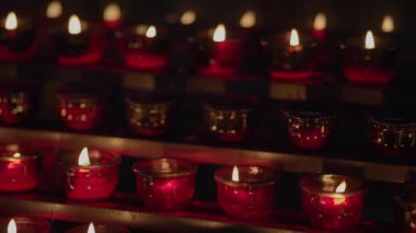 Mum Mumları Gece Işıkları Bokeh Kutsal Dini Tören için