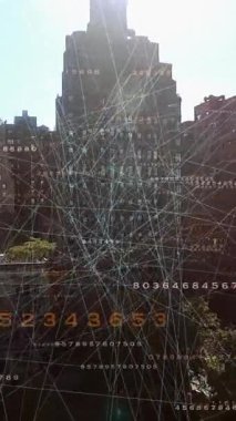 Bu büyüleyici bir görselleştirme. Şehir verilerini modern şehir mimarisi ile sorunsuz bir şekilde kesiştiriyor.