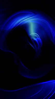 Büyüleyici ve büyüleyici mavi ışık desenleri karanlık bir arkaplanda güzel bir şekilde dönüyor.