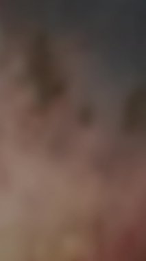 Canlı renklerin ve büyüleyici dokuların büyüleyici ve çarpıcı bir karışımı derin duygular ve canlı bir hayal gücü uyandırıyor.