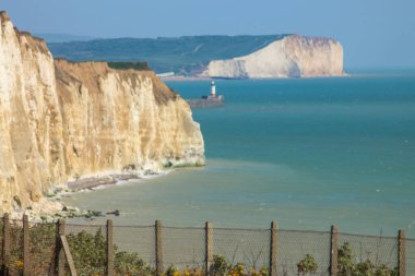 Brighton yakınlarındaki Beyaz Kayalıklar, İngiltere Doğal Kıyı Güzelliği