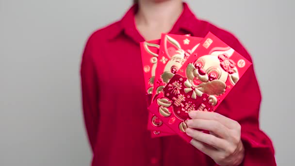 Woman Holding Chinese Red Envelope Money Gift Happy Lunar New — Wideo stockowe