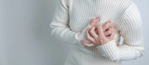 Woman Hand Holding Chest Ache Heart Disease Angina Disease Symptom — Stockfoto