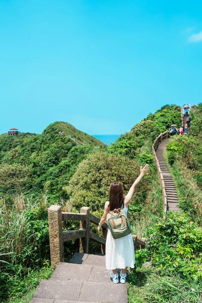 Mulher Viajante Visitando Taiwan Turista Com Mochila Passeios Bitou Cape — Fotografia de Stock