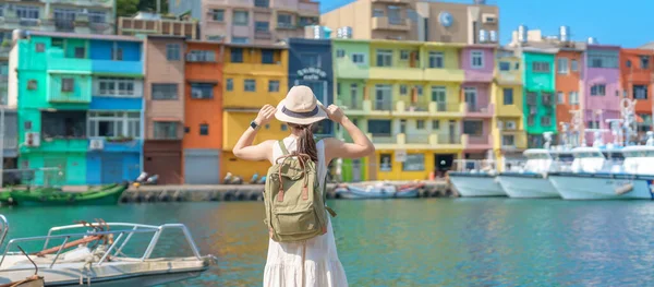 Mulher Viajante Visitando Taiwan Turista Com Mochila Chapéu Turismo Keelung — Fotografia de Stock