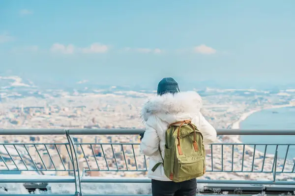 Kvinna Turist Besök Hakodate Resenär Tröja Sightseeing Utsikt Från Hakodate — Stockfoto