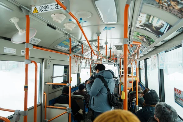 Turistas Transporte Autobús Zoológico Asahiyama Hito Popular Para Las Atracciones — Foto de Stock