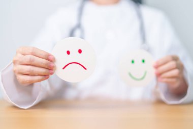 Doktor Mutsuz Yüz Kağıdı, Ruh Sağlığı Değerlendirmesi, Psikoloji, Sağlık Sağlığı, Negatif Geribildirim, Müşteri Değerlendirmesi, Kötü Deneyim, Tatmin Anketi, Dünya Akıl Sağlığı Günü Konsepti