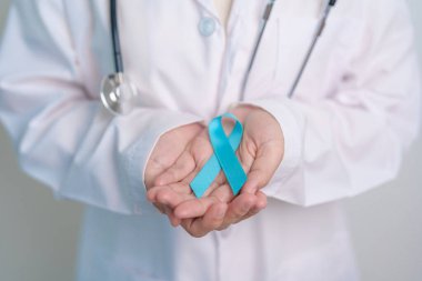 Blue November Prostat Kanser Bilinci Ayı, Blue Ribbon 'lı Doktor, insanların yaşam ve hastalıklarını desteklemek için hastanede. Sağlık, Uluslararası Erkekler, Baba, Diyabet ve Dünya Kanser Günü