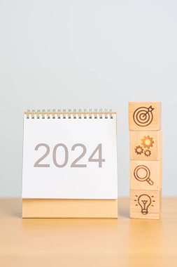 2024 Ahşap İş Bloğu, Hedef, Strateji, Hedef, Çözünürlük, Görev, Eylem, Büyüme, Takım Çalışması, Plan, Fikir ve Yeni Yıl Başlama Konsepti