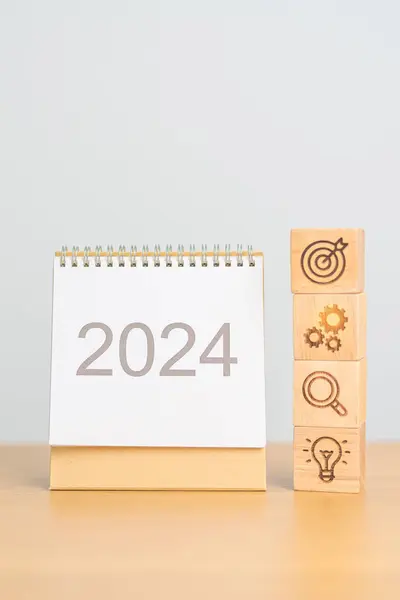 2024 Year Calendar Wood Business Block Goal Strategy Target Resolution — Stock Photo, Image