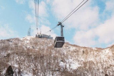 Kar mevsiminde Hakodate Dağı 'ndan güzel manzara ve şehir manzarası. Hokkaido, Japonya 'da önemli ve popüler. Seyahat ve Tatil konsepti.