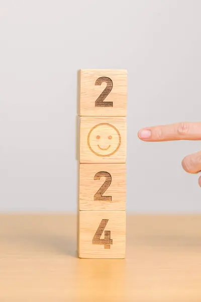 Lächelndes Gesicht Mit Block 2024 Zufriedenheit Feedback Review Psychische Gesundheit Stockbild