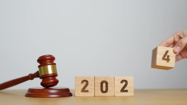 2024 Bloque Con Mazo Juez Mesa Ley Abogado Juicio Subasta — Vídeos de Stock