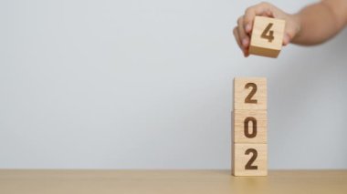 Masada 2024 yıllık el ele tutuşmalar. hedef, çözüm, strateji, plan, başlangıç, bütçe, misyon, eylem, motivasyon ve yeni yıl kavramları