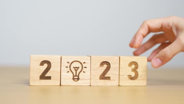2024 Block Lightbulb Business Idea Creative Thinking Brainstorm Goal Resolution — Stock Video