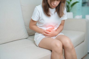 Karın ağrısı, kabızlıktan dolayı sindirim ya da gıda zehirlenmesinden kaynaklanan ishal, kadın sorunu ve endometriyozis, histerektomi, mide ağrısı ve regl.