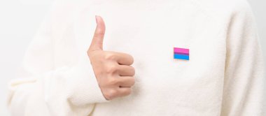 Biseksüellik Kutlama Günü ve LGBT gurur ayı, LGBTQ veya LGBTQIA konsepti. Lezbiyen, Gey, Biseksüel, Transseksüel, Eşcinsel, Panseksüel, Evlilik Eşitliği Yasası için el ele tutuşmalar