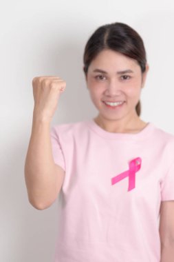 Pembe Ekim Kanser Farkındalık Ayı konsepti, Mayıs Kadın Sağlığı için pembe kurdeleli kadın, Ağustos Dünya Emzirme Haftası, Emziren Anneler, Hamilelik ve Bebek Kayıp Anıları, Ölü Doğumu 