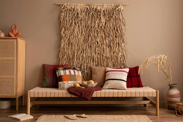 Design Interiores Etno Sala Estar Interior Com Almofadas Coloridas Aparador — Fotografia de Stock