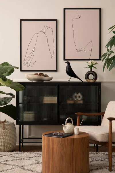 Interiérový Design Interiéru Obývacího Pokoje Modelovým Rámečkem Plakátu Skleněnou Příborníkem — Stock fotografie