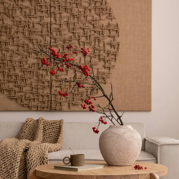 Komposisi Estetika Interior Ruang Tamu Dengan Poster Tiruan Sofa Krem — Stok Foto