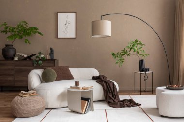 Şık İskandinav Salonu. Gösterişli mobilyalar ve organik tasarım unsurlarıyla İskandinav tarzı oturma odası. Modern yaşam tarzı ya da ev kameraları için ideal. Ev dekoru.