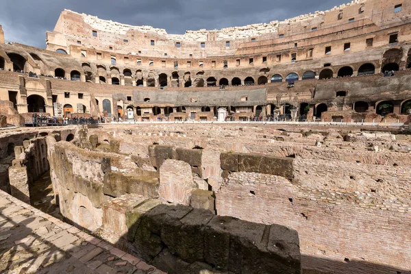 Rom Italien Mars 2023 Turister Som Vandrar Innanför Colosseum Romanum — Stockfoto