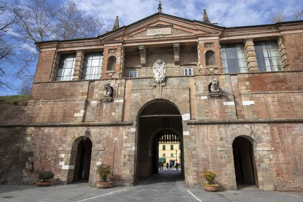 Porta San Pietro Las Murallas Renacentistas Lucca Diseñada Siglo Xvi — Foto de Stock