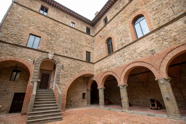 이탈리아 March 2023 View Castello Banfi 이탈리아 토스카나 지역에서 손꼽히는 — 스톡 사진