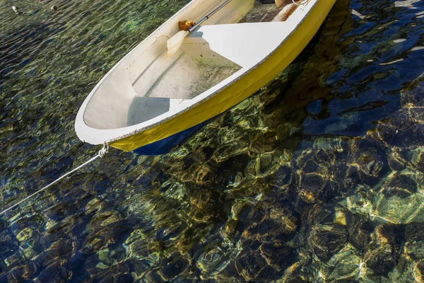Ein Leeres Gelbes Boot Vor Anker Dubrovnik Kroatien Das Wasser — Stockfoto