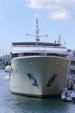 Trogir, Dalmaçya, Hırvatistan ve Avrupa limanında lüks bir yat
