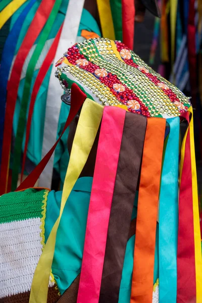 Decorazione Multicolore Sul Berretto Nastri Nella Tradizionale Manifestazione Folcloristica Della — Foto Stock