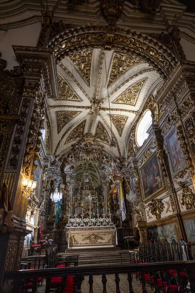 Sao Joao Del Rey - 13 Temmuz 2023: Katedral Bazilikası Nossa do Pilar 'ın (Our Lady of the Pillar Katedral Bazilikası) sömürge zamanlarından kalma altın yapraklarla kaplanmış hali - Sao Joao Del Rei, Minas Gerais, Brezilya