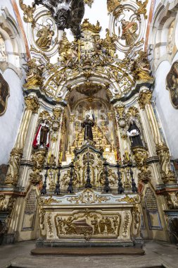 Ouro Preto, Minas Gerais, Brezilya. Temmuz 14, 2023. Assisi 'li Aziz Francis Kilisesi, Brezilyalı mimar ve heykeltıraş Antonio Francisco Lisboa tarafından tasarlanan, Aleijadinho olarak bilinen ve Manoel da Costa Ataide tarafından resmedilen bir Rococo stilidir..