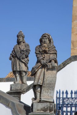 Matosinhos 'u İsa' nın Sığınağı. Isaias e Baruc, Brezilyalı heykeltıraş Aleijadinho 'nun Kahinleri. UNESCO Dünya Mirası Alanı. Kongonhalar Campo, Minas Gerais, Brezilya