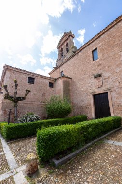 İspanya 'nın Burgos eyaletindeki Lerma kentinin tarihi merkezinin ortaçağ binalarının ayrıntıları.