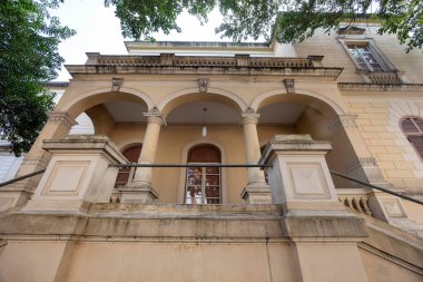 Şehir merkezindeki Sao Paulo 'daki eski malikanenin cephesi. Brezilya