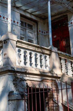 Cambuy şehrinin tarihi merkezi Minas Gerais State, Brezilya 'daki antik ev cephesinin ayrıntıları