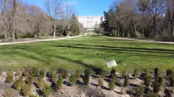 Ισπανία Μαδρίτη Μαρτίου 2023 Άποψη Του Κήπου Μπροστά Από Βασιλικό — Αρχείο Βίντεο