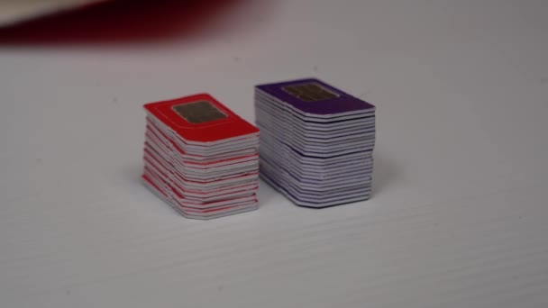 Nombreuses Cartes Sim Sur Clavier Ordinateur Portable Ferme Des Bots — Video
