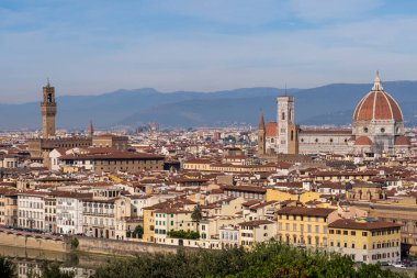 Floransa, İtalya - 5 Kasım 2024: Floransa şehri ve Santa Maria del Fiore Katedrali.