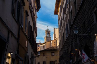 Floransa, İtalya - 5 Kasım 2024: Floransa şehri ve Eski Saray)