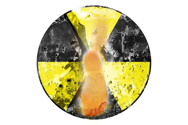 Radyasyon Işareti Siyah Sarı Metal Bir Desen Beyaz Arka Plan — Stok fotoğraf