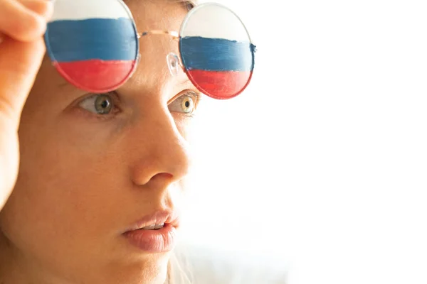 Flag Russia Glasses Girl Blind Deceived Russian Propaganda Sees Nothing — Stock Photo, Image