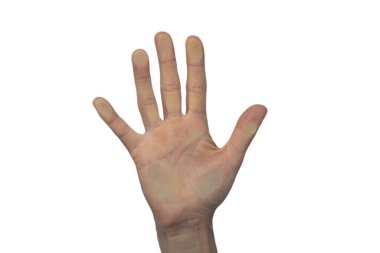 Kadınlar duşta ıslak cam üzerinde ellerini izole edilmiş beyaz arka planda yakın plan, duşta banyo yapan kız, eli beyaz camda.