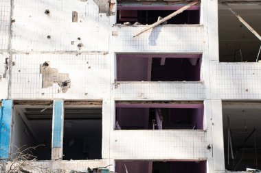 Ukrayna 'nın Dnepr kentindeki bir Rus füzesi tarafından imha edilen bir doğum hastanesi 12 / 29 / 2023 Ukrayna' daki büyük bir füze saldırısı sırasında