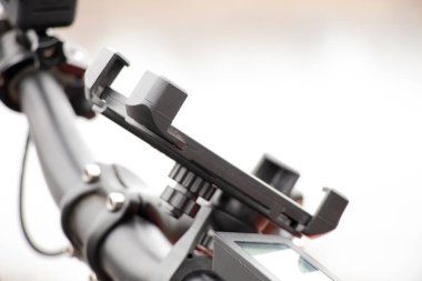 Bisiklet gidonu, akıllı telefon tutucu, bisiklet aksesuarları monte