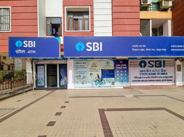 stock image Jaipur, Rajasthan, India - 26th Nov 2023: Massive bank sign of state bank of India SBI a public sector government controlled bank built for the welfare of people
